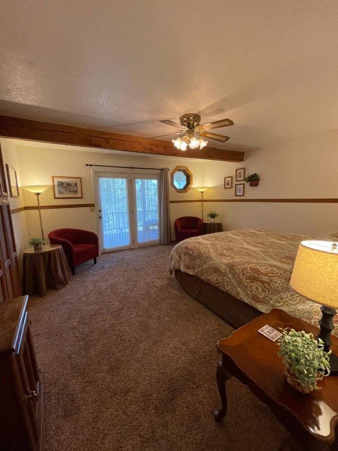 Berkshire Inn Groveland Exteriör bild
